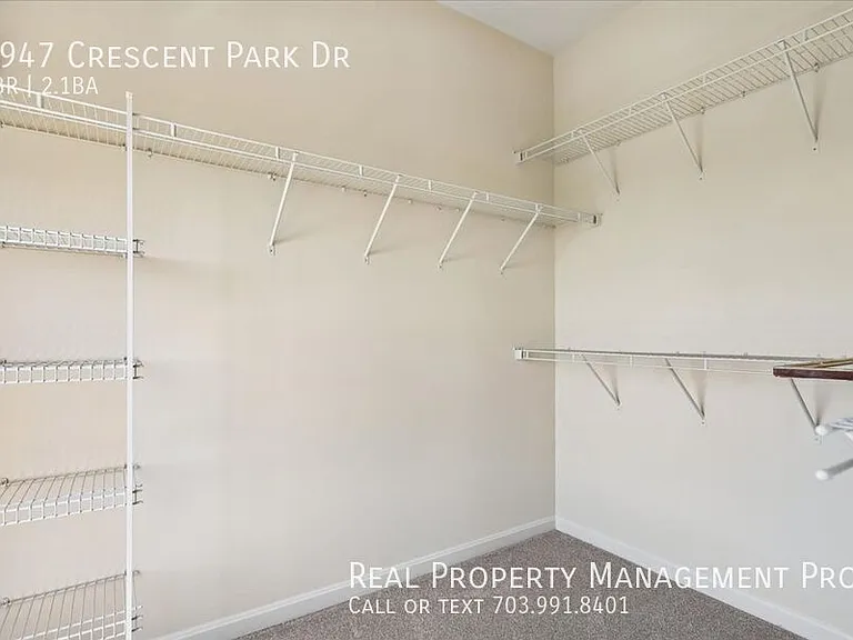 7947 Crescent Park Dr — Photo 23