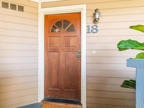 3rd image of 9260 Towne Centre Dr Unit 18