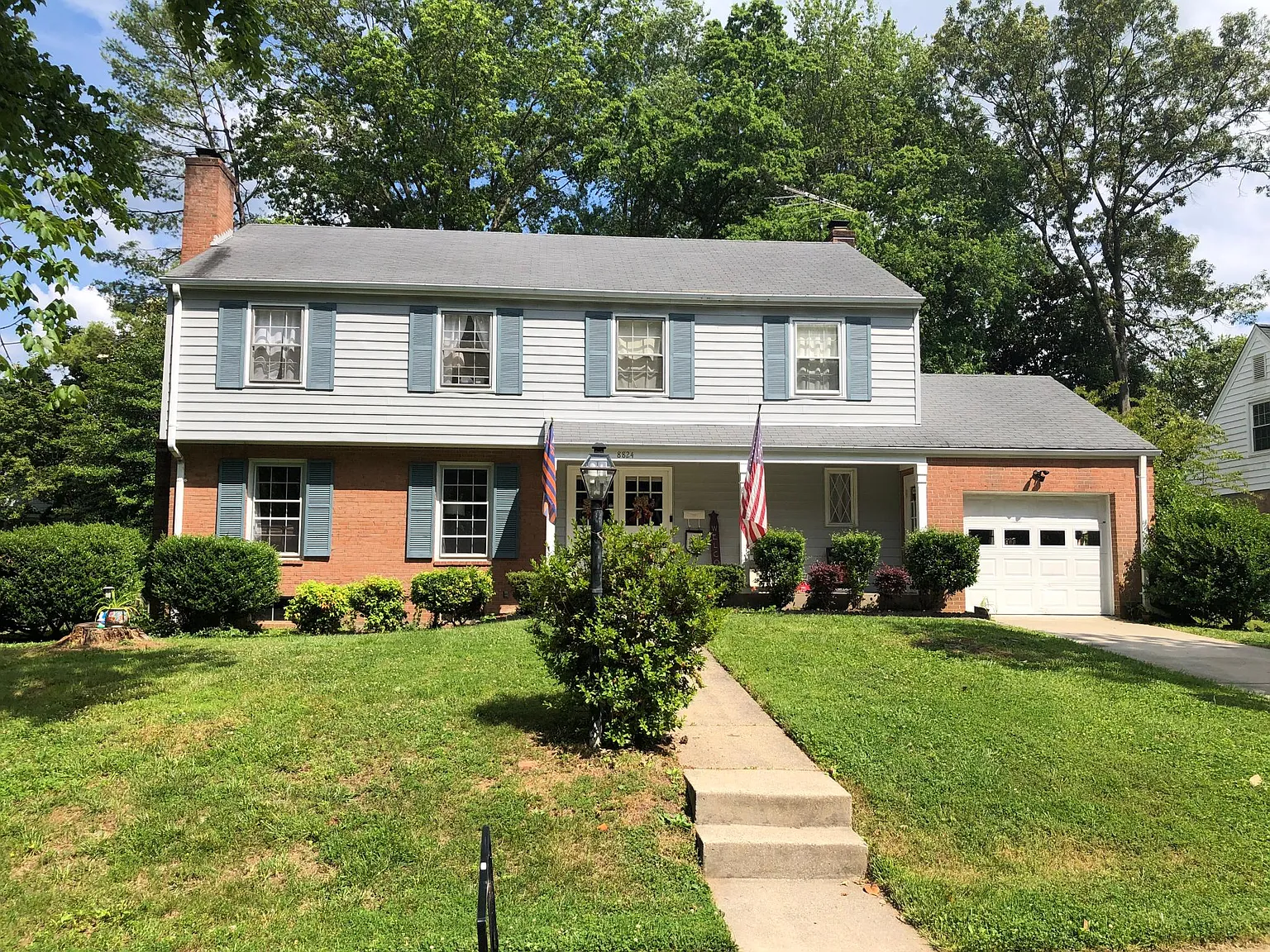 4 bed, 2.5 bath, 3200 sqft, $5,000 — Photo 1