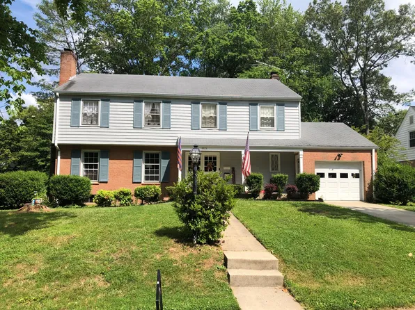 8824 Fircrest Pl, Alexandria, VA 22308