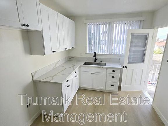 2nd image of 1552.5 E Wilson Ave