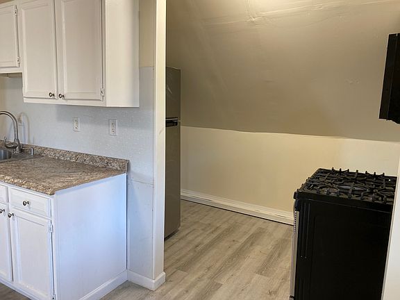 5th image of 12 Aetna St #3