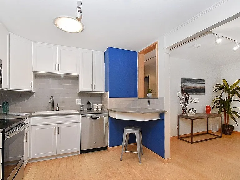 625 Pearl St #28 — Photo 13