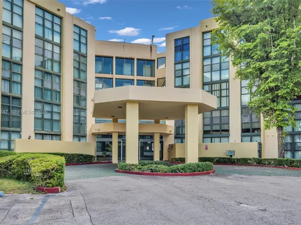 11780 SW 18th St APT 226-2, Miami, FL 33175