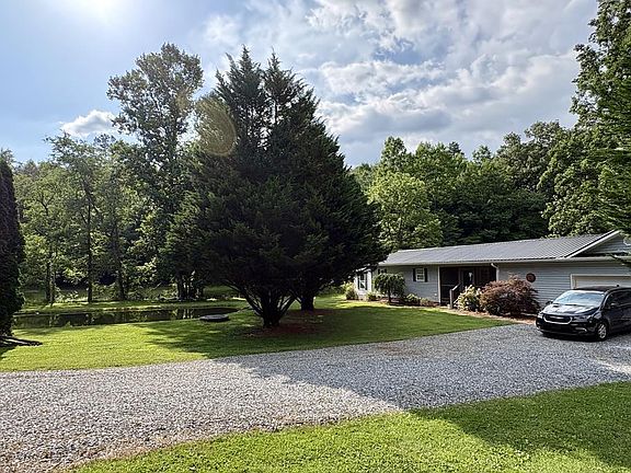 2nd image of 6487 Crooked Creek Rd