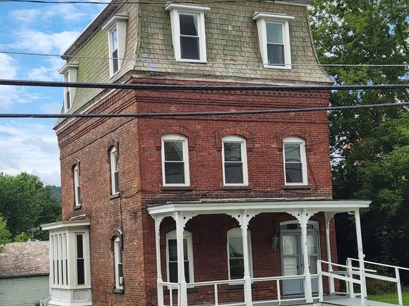 93 Main Street, Hoosick Falls, NY 12090