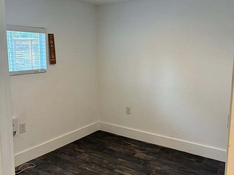 1st image of 1119 Gunter St Unit B