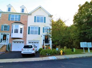 2 Dogwood Ln, Phillipsburg, NJ 08865