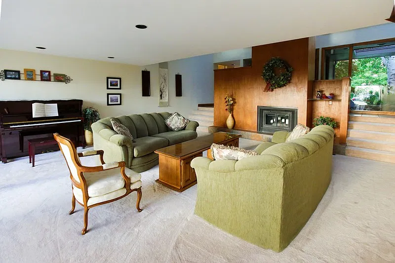 Oak Hills Furnished Family Home — Photo 2