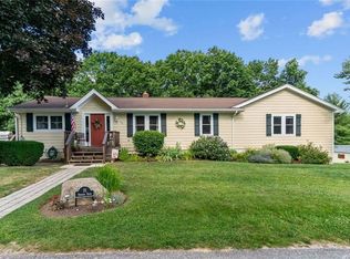 15 Orchard Dr, Scituate, RI 02831