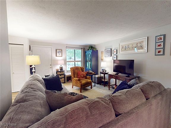 4th image of 1651 Mentor Ave APT 3002