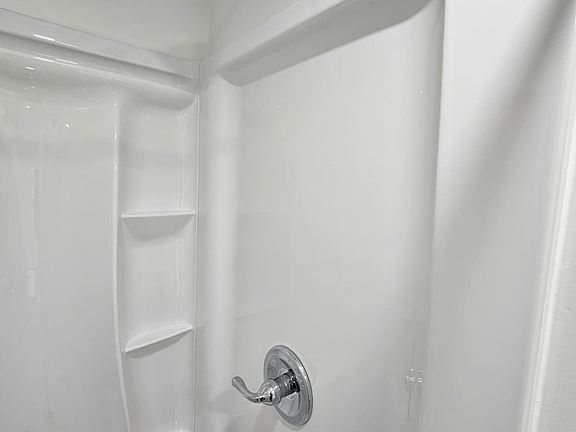 3rd image of 13 South St