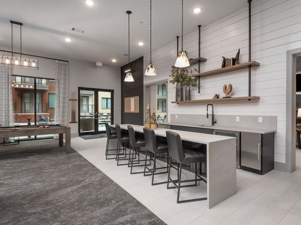 923 E Carson St #1405