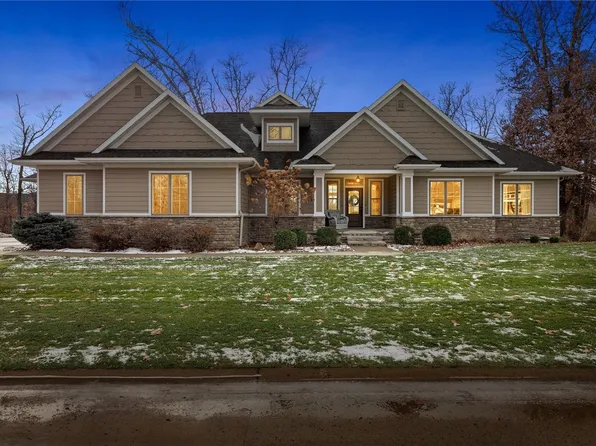 4801 Keystone Rdg SE, Cedar Rapids, IA 52403