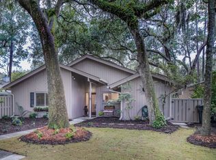5 Pender Ln, Hilton Head Island, SC 29928