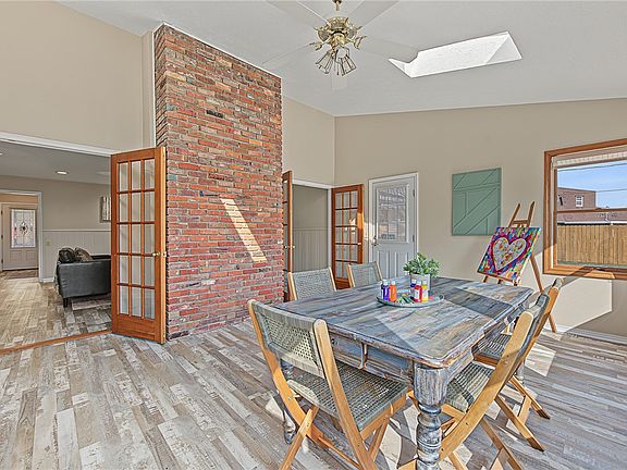 5th image of 915 S 20th St