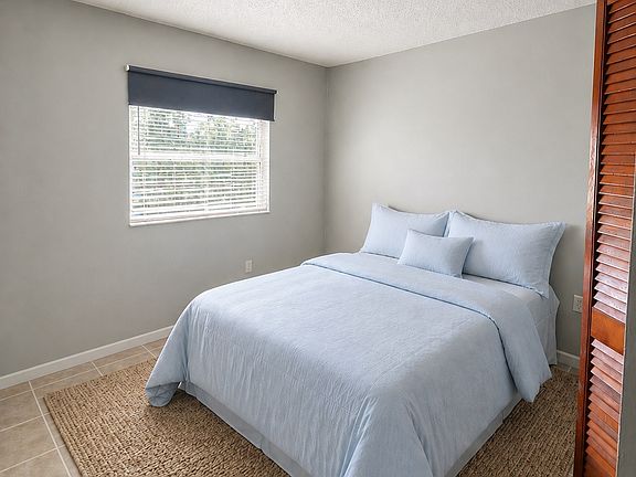 4th image of 406 Albee Rd W APT 4
