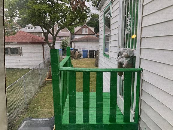 4th image of 7602 S Eberhart Ave