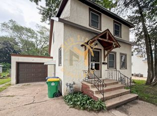 520 Henry St, Green Bay, WI 54302