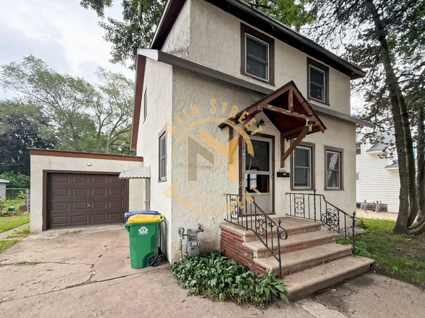 520 Henry St, Green Bay, WI 54302