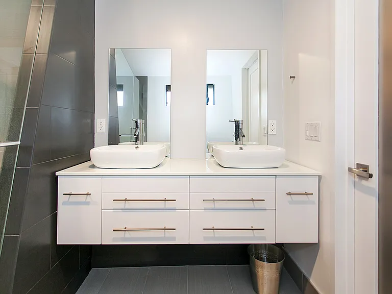 5647 Comanche Ave — Photo 13