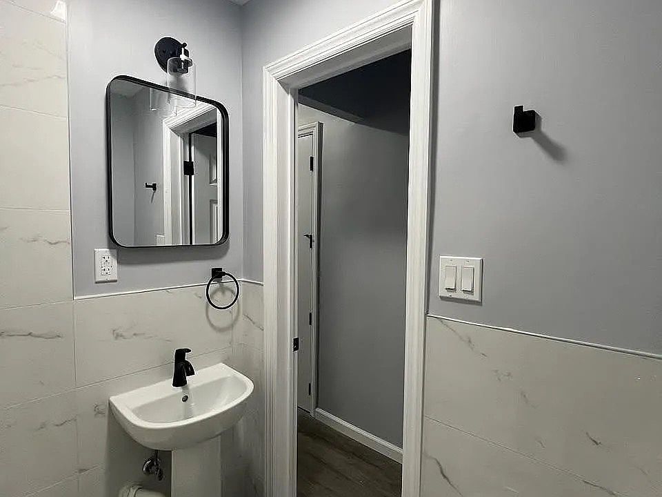 1st image of 1505 Summit Ave APT 3