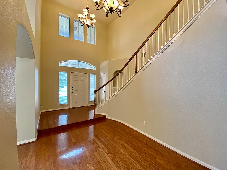 2314 Zoa Dr — Photo 7