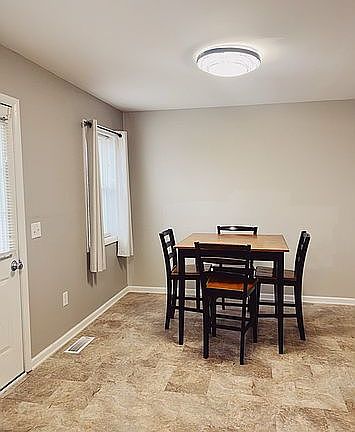 5th image of 1272 Eastside Ln