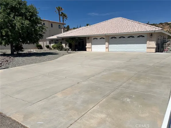7692 Calpella Ave, Hesperia, CA 92345