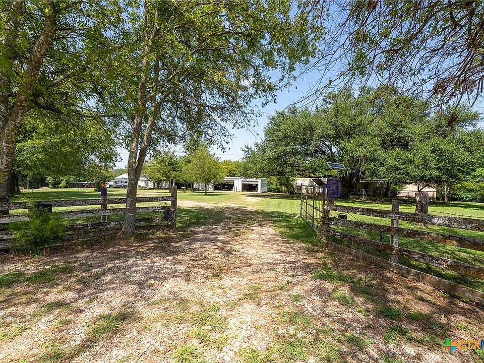 1st image of 421 Horseshoe Bnd