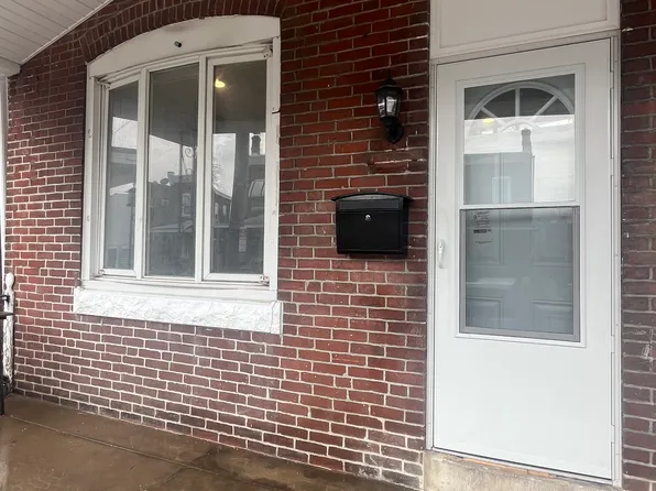 6614 Hegerman St, Philadelphia, PA 19135