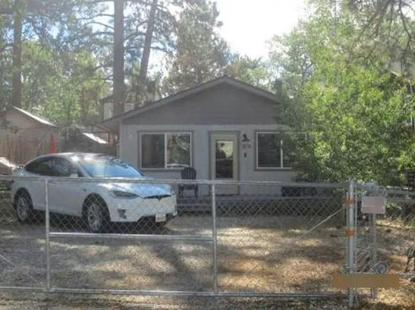 870 Holmes Ln, Sugarloaf, CA 92386
