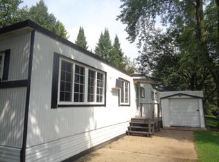 1413 Park St, Burlington, WI 53105