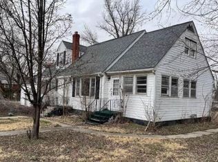 525 W Lee St, Moberly, MO 65270