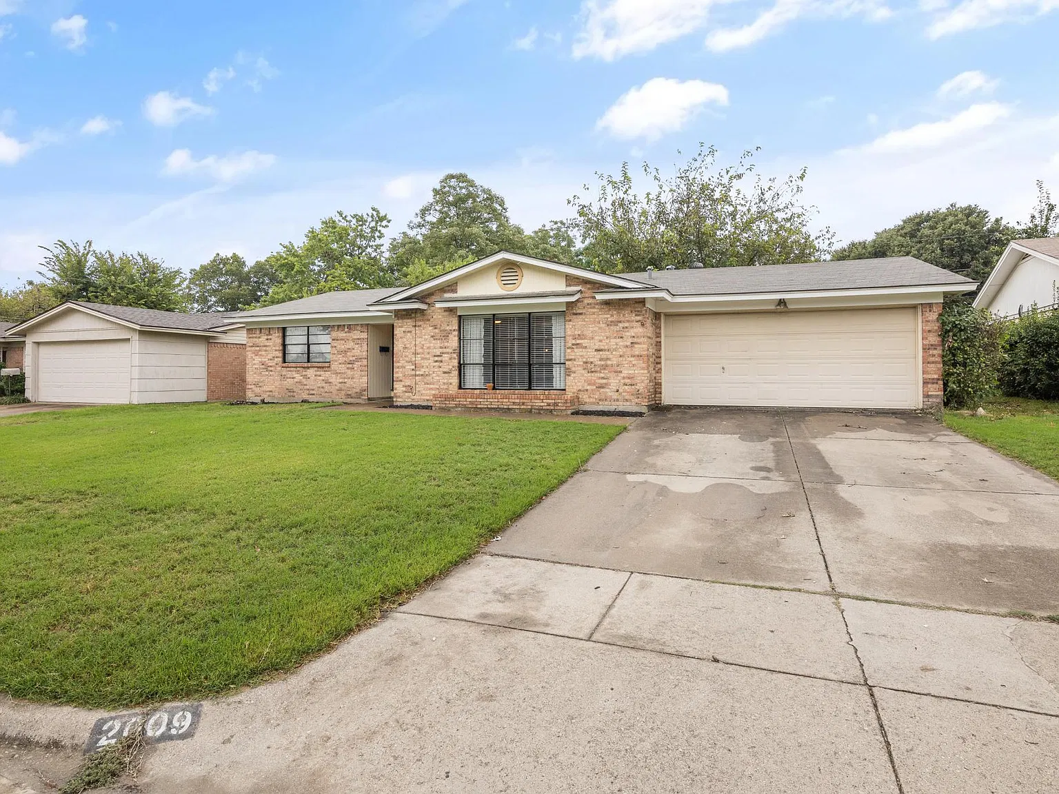 3 bed, 1496 sqft, $1,850 — Photo 1