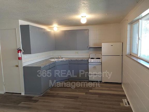 4th image of 1213 10th St #8