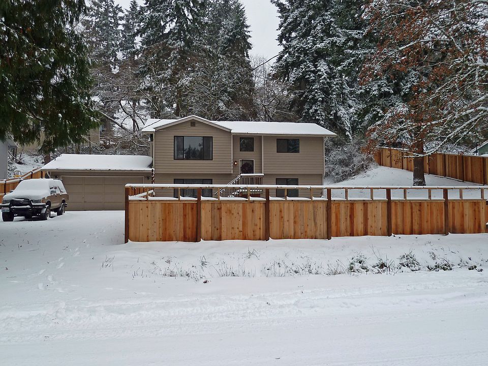 1st image of 1038 Alaska Ave E