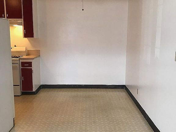 5th image of 717 Pinto Dr