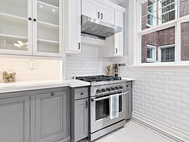 615 Boren Ave #27 — Photo 6