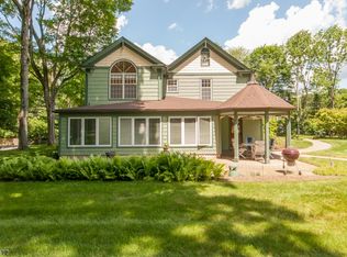 282 North Rd, Chester, NJ 07930