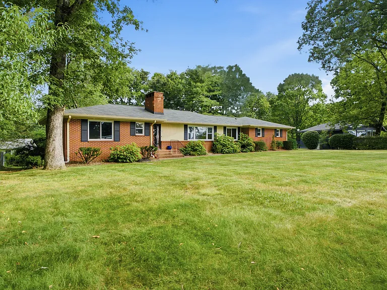 205 S Palisades Dr — Photo 24