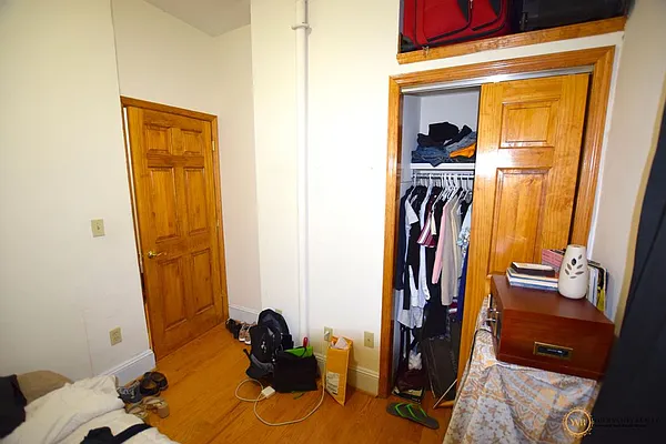 Rented by Your Vanity Realty | media 18