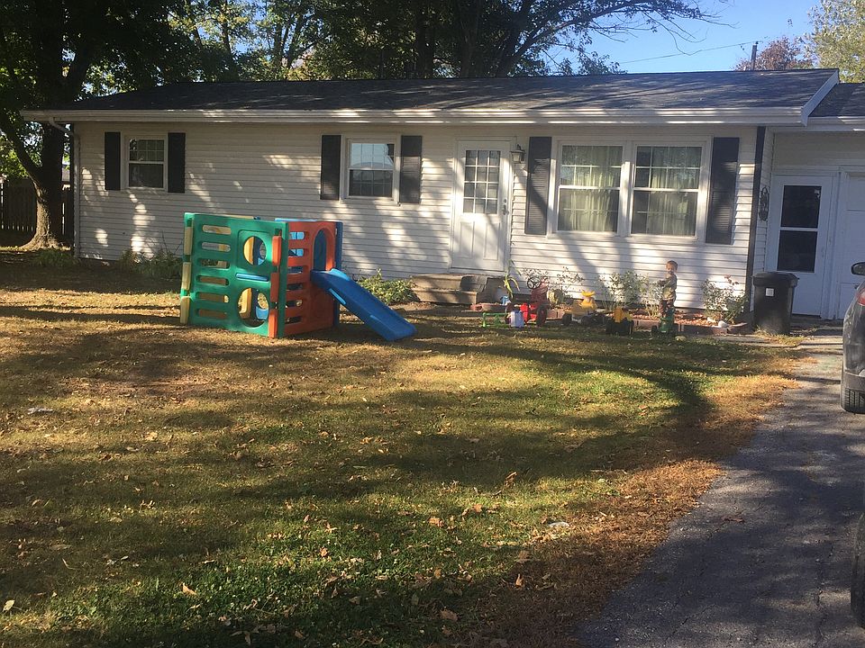 Front of home with new roof