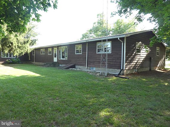 2nd image of 5586 Judith Rd
