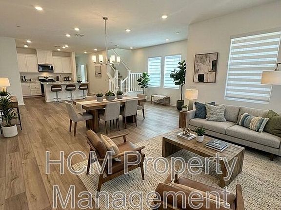 3rd image of 4254 S Hermosa Paseo