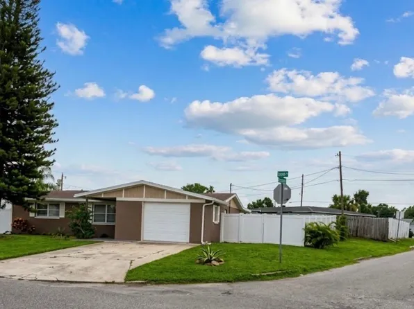 4004 Baden Dr, Holiday, FL 34691