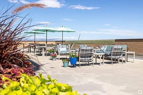 Bella Vita Senior Living Photo 1