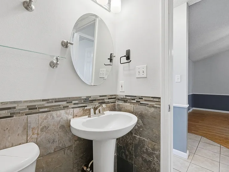 955 Pacific Silver Ct — Photo 24