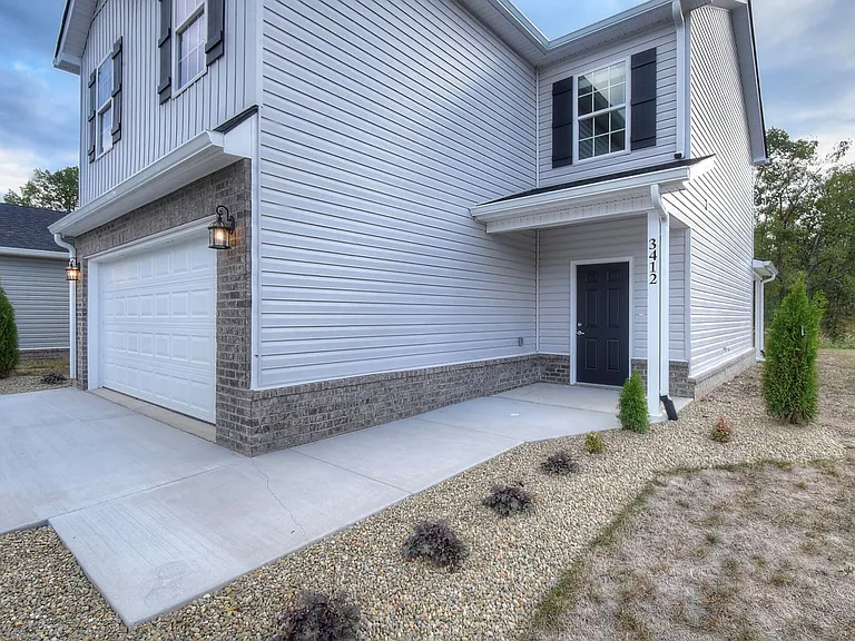 3445 Frylee Ct — Photo 2