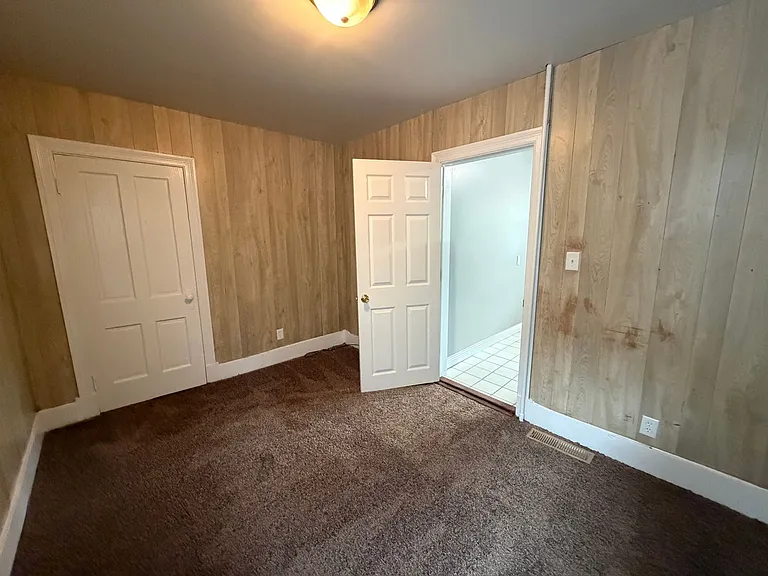 810 Huestis Ave — Photo 7